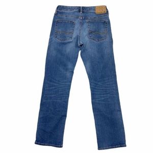 AE Original Straight Leg Med Wash Blue Jeans. Size 29.